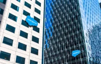 Salesforce CPQ vs Salesforce Sales Cloud 2025